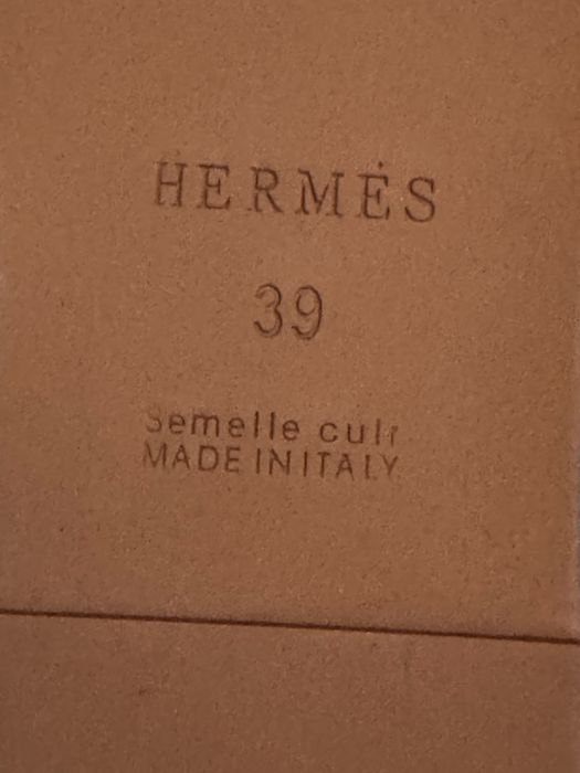 ЧИСТО НОВИ! Дамски сандали Hermes Chypre