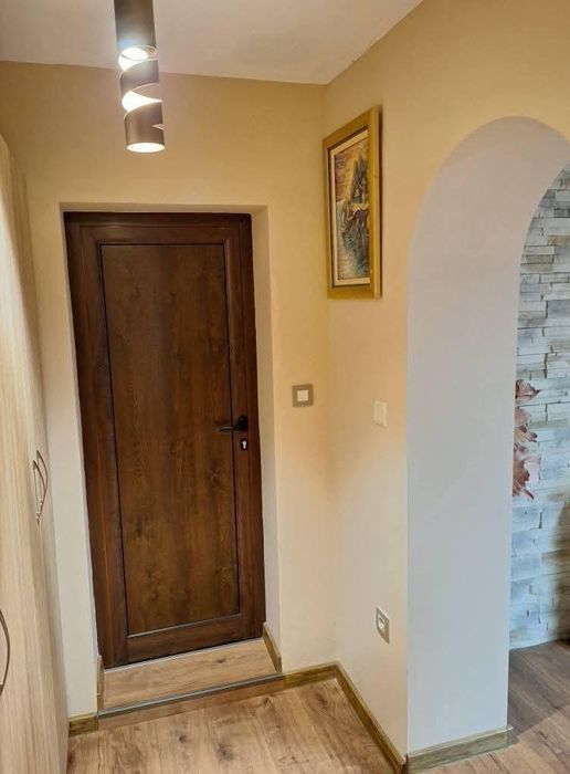 Дава се под наем Етаж от къща в Божурище - 60 кв.м за 749 € - Снимка #10