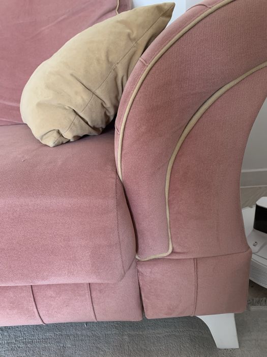 Продам диван и два кресла