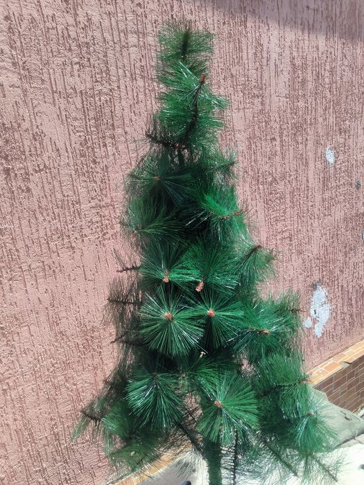 Елка искусственная