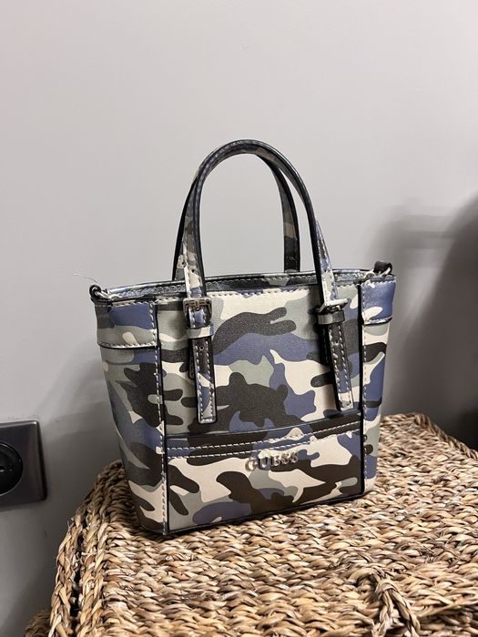 Дамски Маркови чанти и клъчове