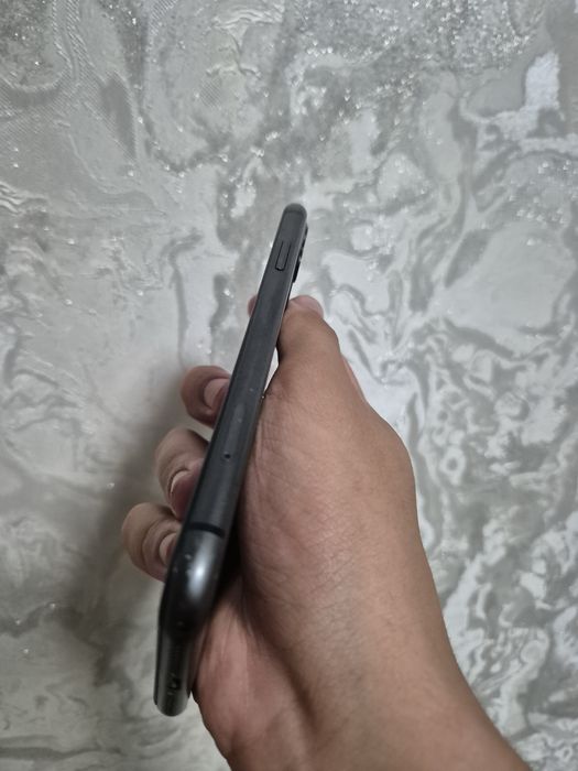 Iphone 11 sotiladi