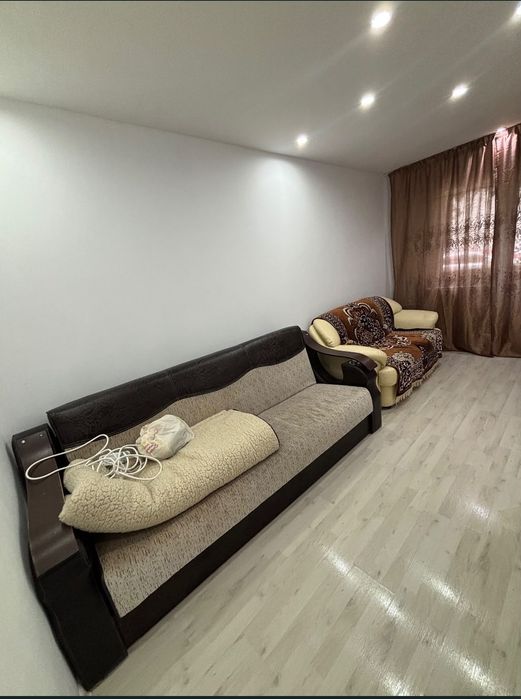 Vând apartament cu o camera