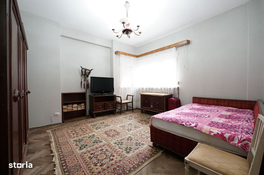 3 Camere, vedere panoramica, Facultatea de Drept, Bloc RS1