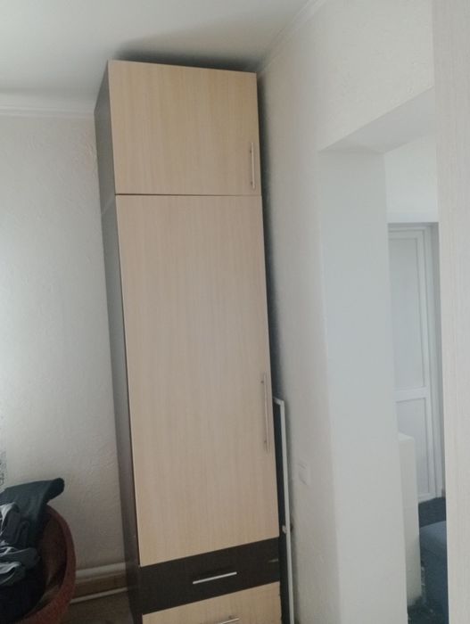 Продам два шкафа