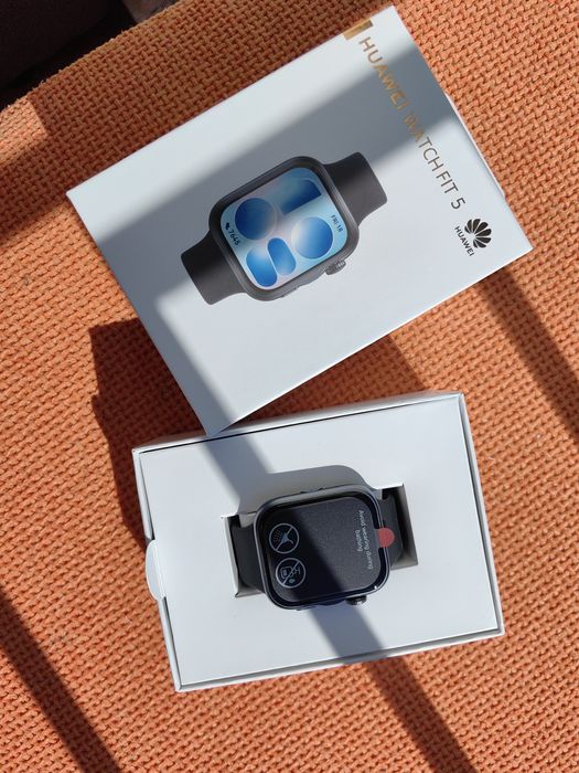 Часовник Huawei watch fit 5