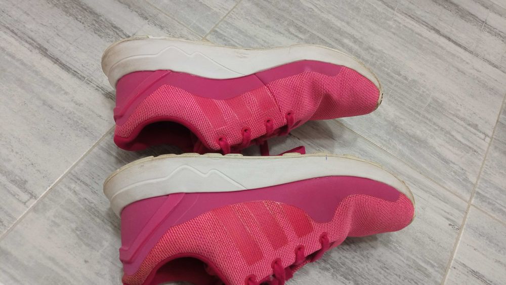 Маратонки  adidas