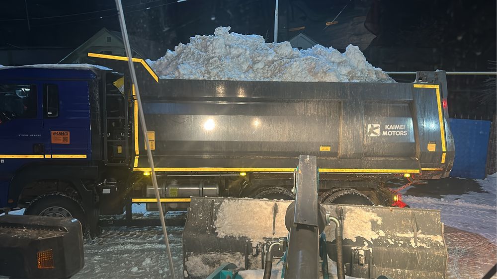 Услуги погрузщика ,эксковатора ,камаза