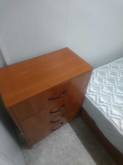 Спалня Легло с матрак и повдигащ механизъм 130-190 + скрин