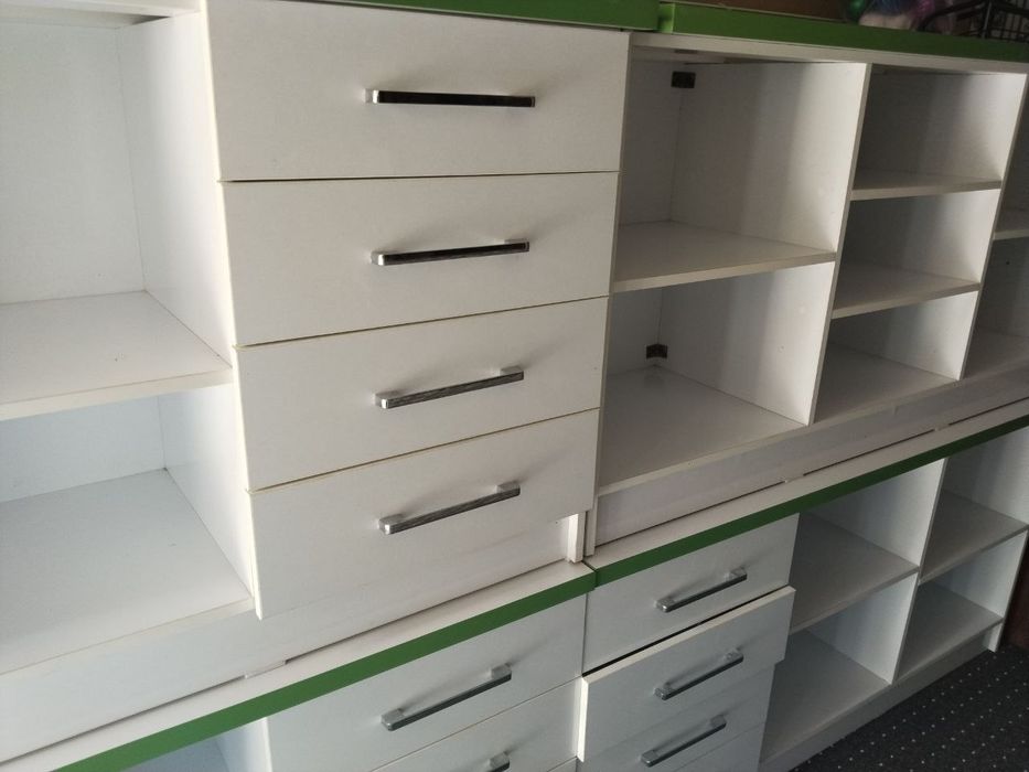Polkali shkaf/office/dorixona/do'kon uchun