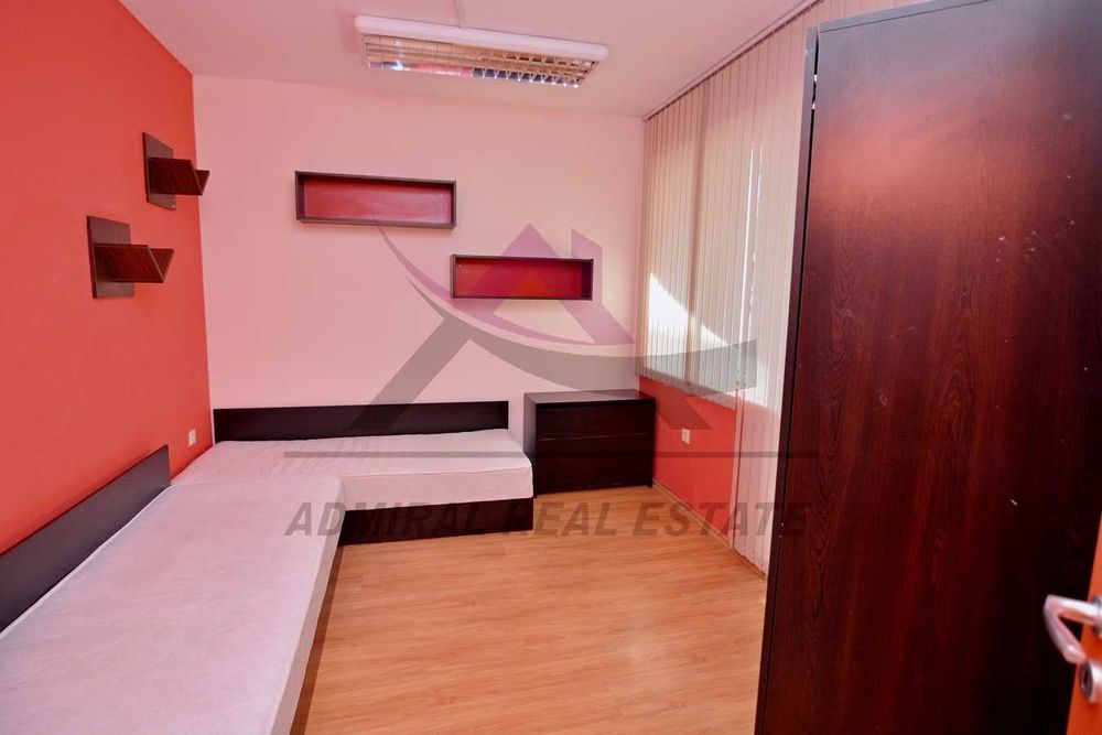 Дава се под наем Двустаен апартамент в Варна, Левски - 76 кв.м за 500 € - Снимка #2