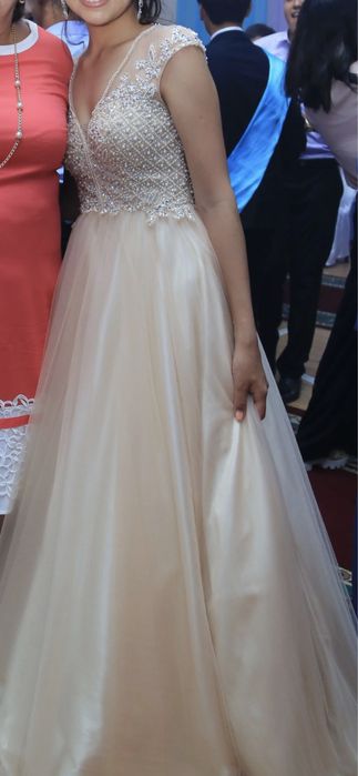 Продам платье