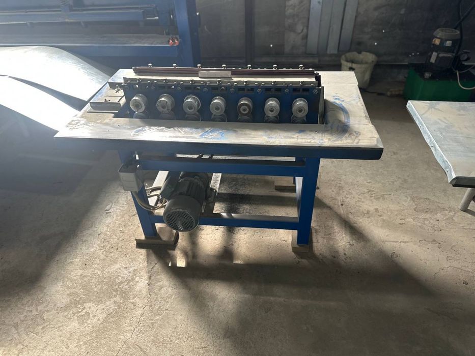 Профнастил ускунаси сотилади