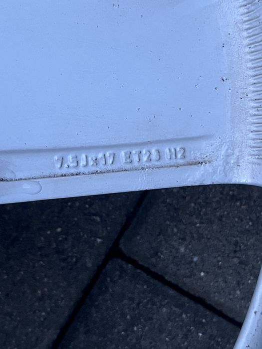 Jante concave 7,5J x17 ET28 Audi A5 A4 B8 B9 A6 225/50/17