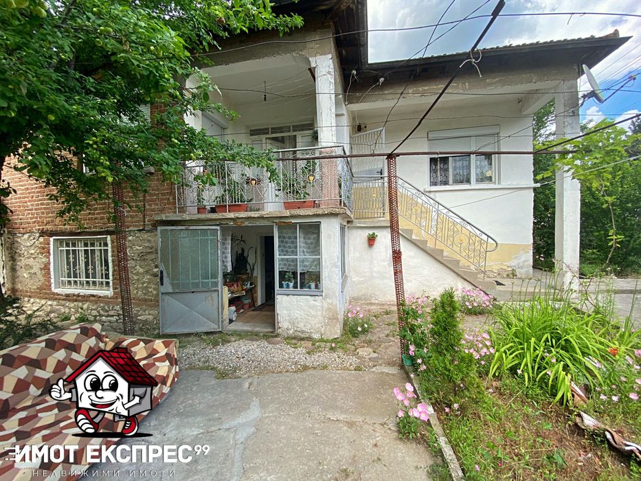 Продава се Къща в с. Златовръх, Област Пловдив - 77 кв.м за 662 €/кв.м - Снимка #1