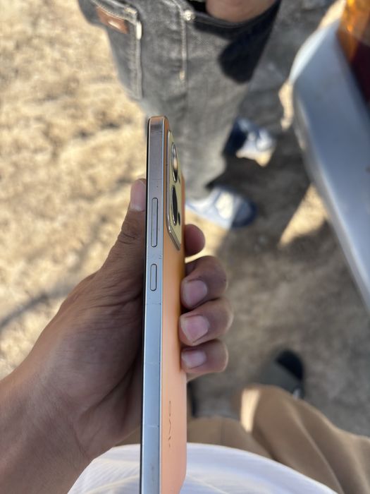 vivo v25e продам