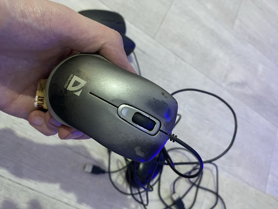 отдам мышки лежат даром 4шт