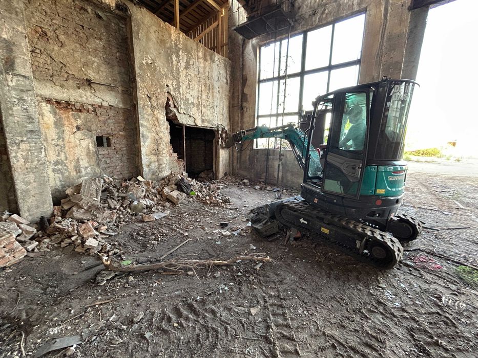 Inchiriez Buldoexcavator, Miniexcavator