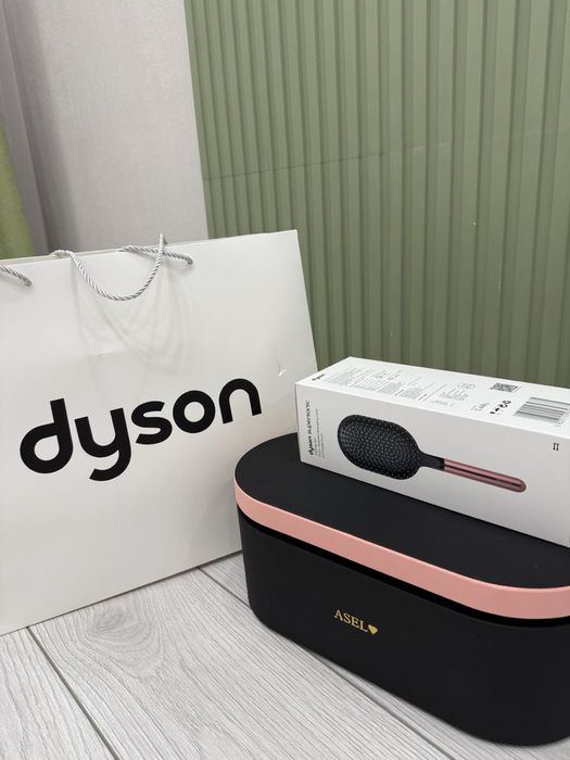 Dyson HS05 - Dyson Airwrap HT01