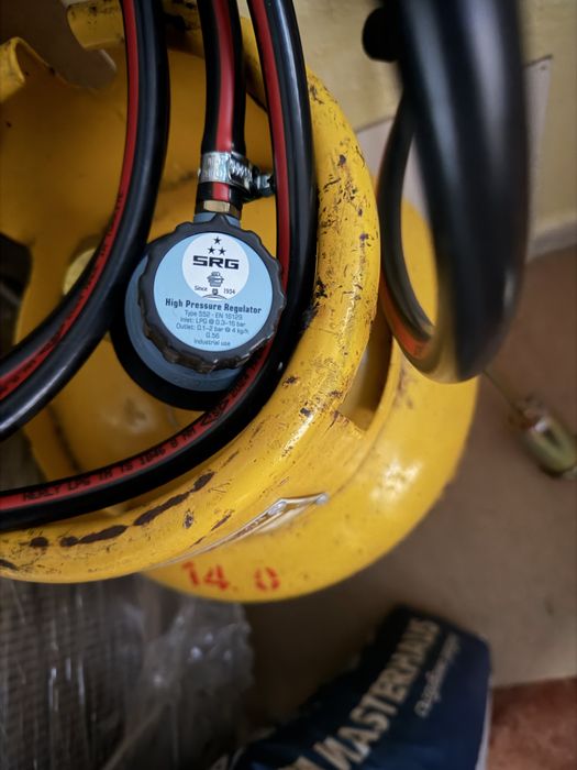 Продавам Газова бутилка