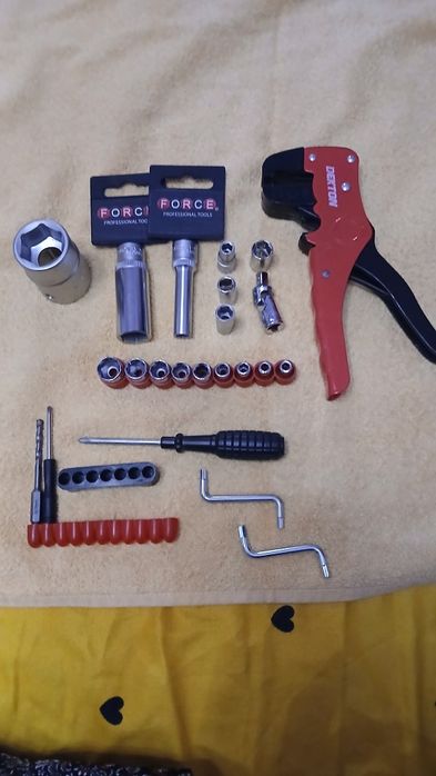 Вложки и инструменти всички 25