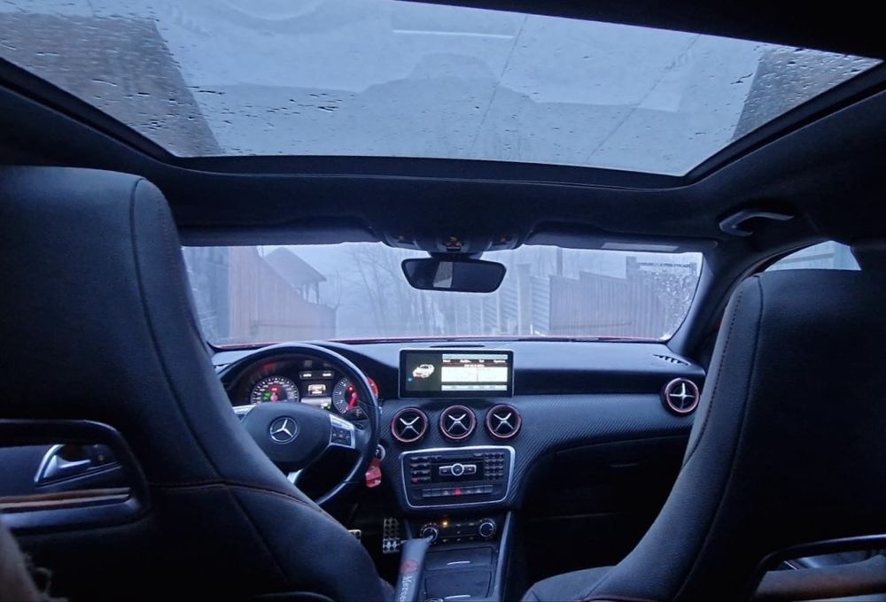 Mercedes-Benz A 160 AMG Line*Panoramic*AppleCarplay*