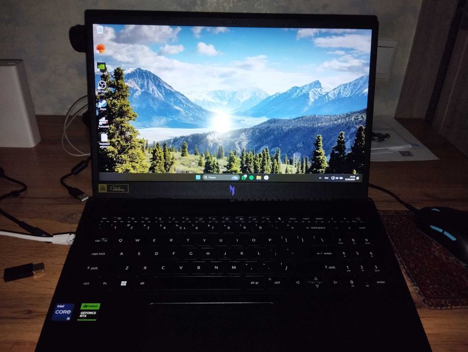 Продам игровой ноутбук Acer Nitro V15 (ANV15-51)