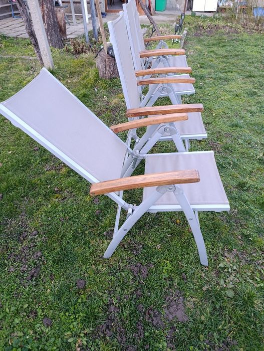 Сгъваеми алуминиеви столове