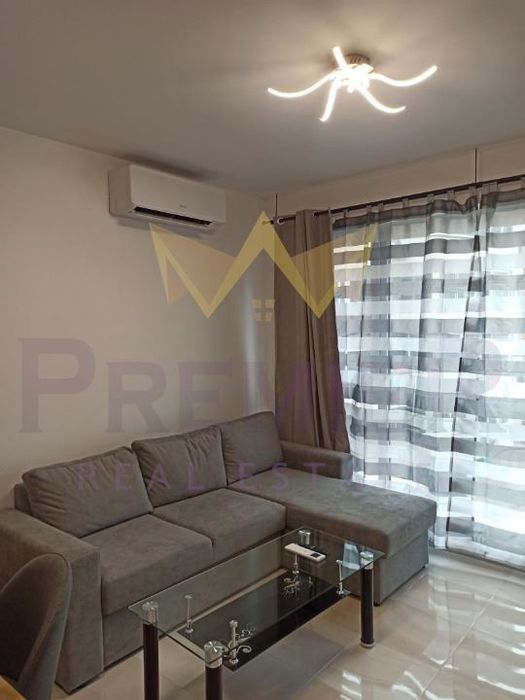 Дава се под наем Двустаен апартамент в Варна, Гранд Мол Варна - 56 кв.м за 510 € - Снимка #1