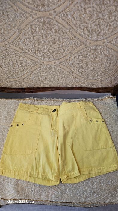 Продаю дёшево шорты ,комбез ,юбку