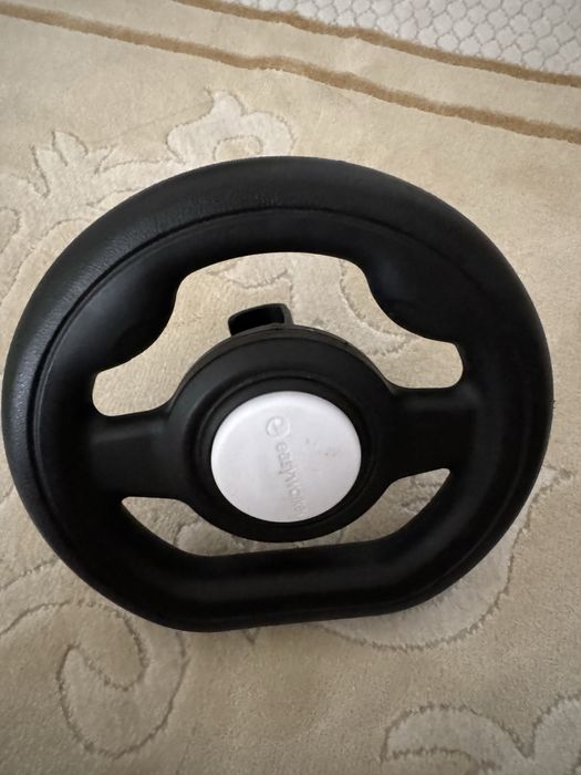 Игрушечный руль на коляску