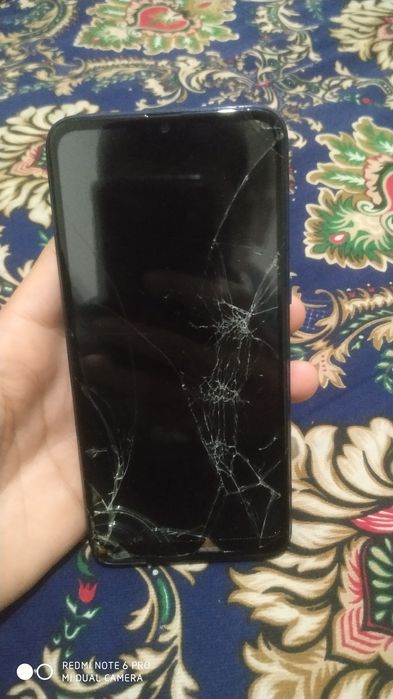 BlackFox Telefon nomi
