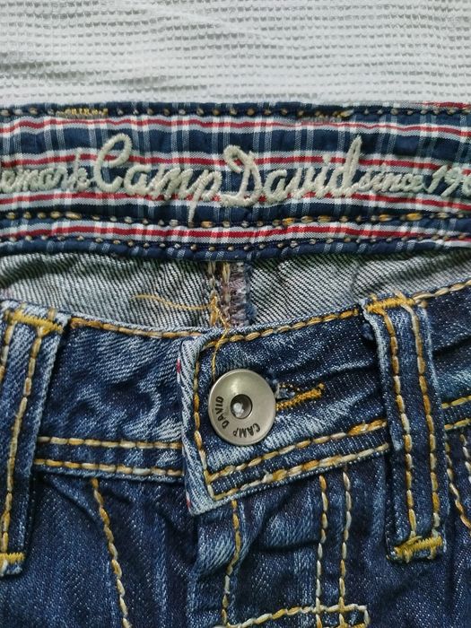 M. Camp David. Blugi