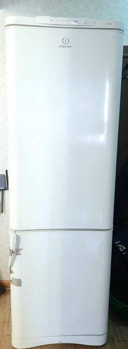 Холодильник для кухни Indesit