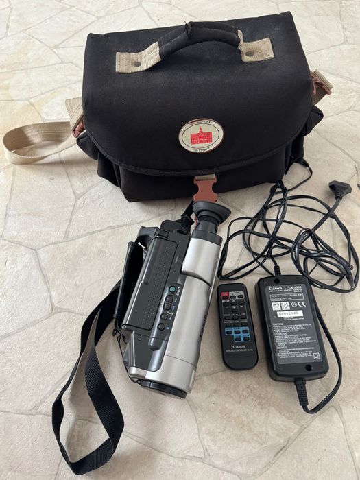 Camera video CANON UC-V200