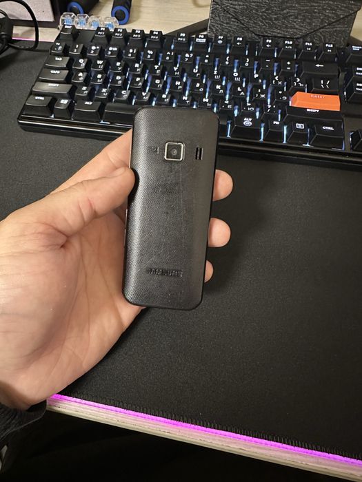 Samsung nokia motorolla