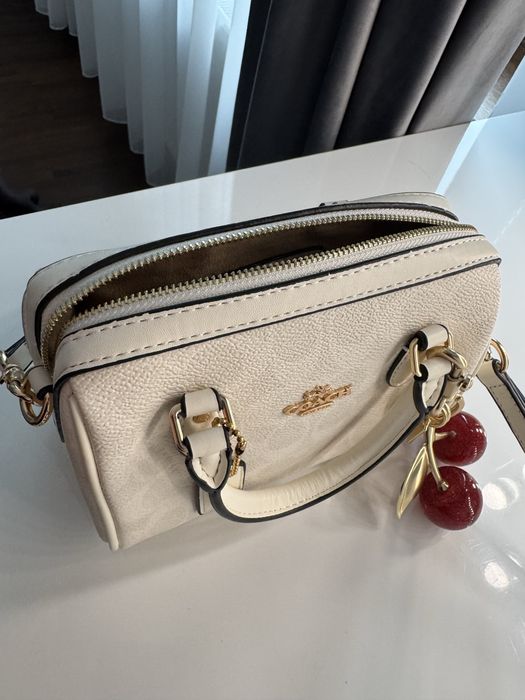 Geanta Coach cu accesoriu coach
