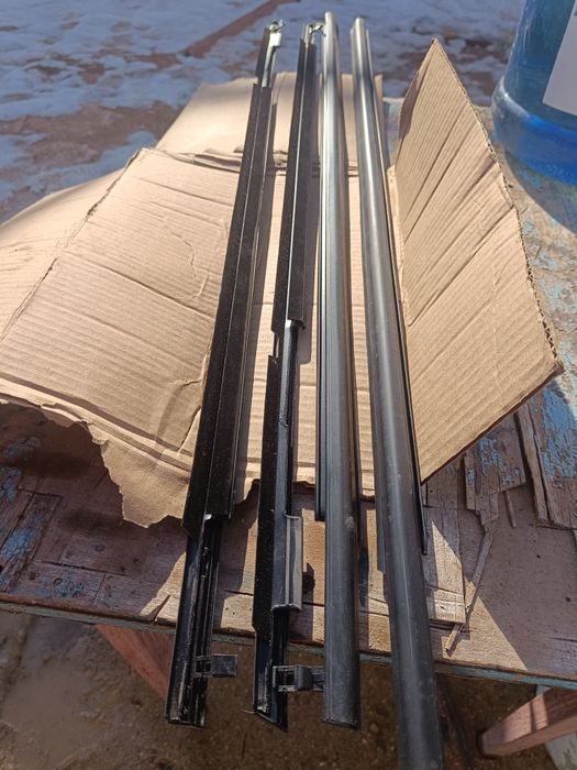 Молдинги стекла Прадо 150