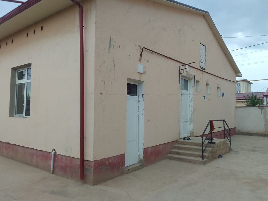 6 sotix xovli sotiladi