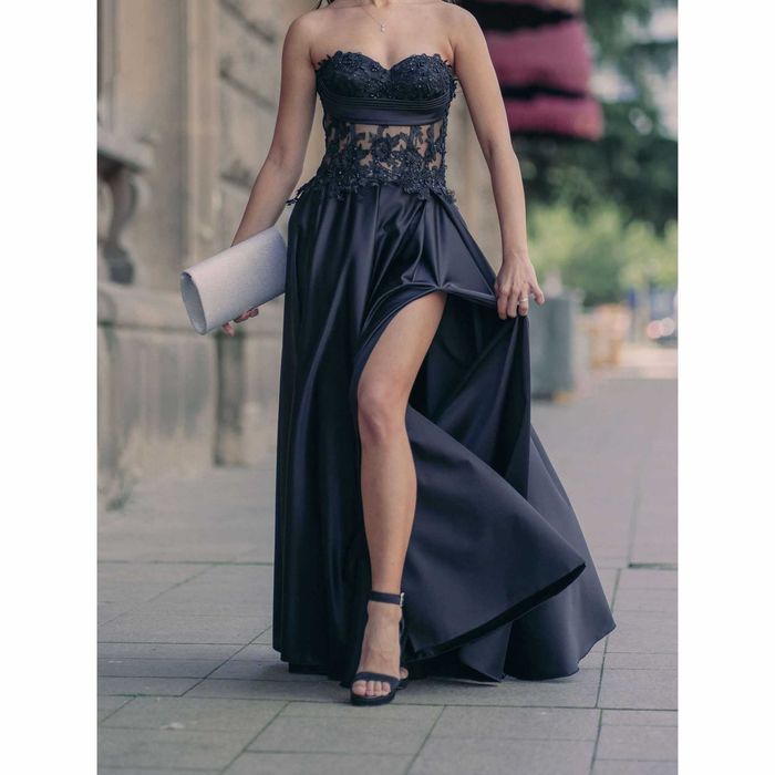 Абитуриентска дълга рокля. Вечерна. Бална. Официална. Черна. Корсет