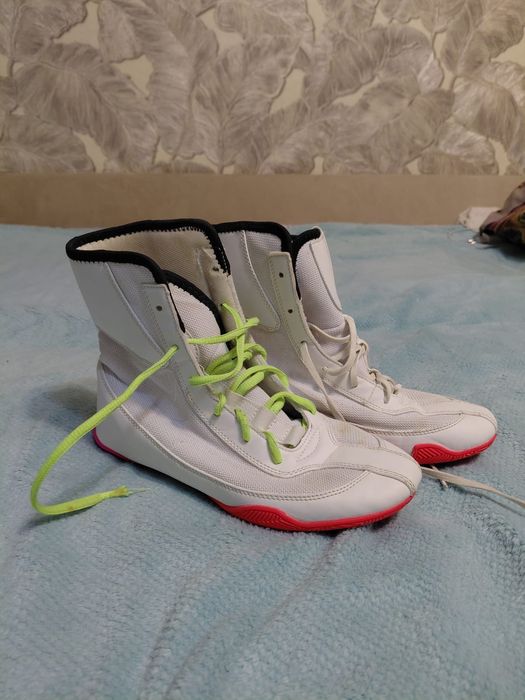 Боксерки NIKE Machomai
