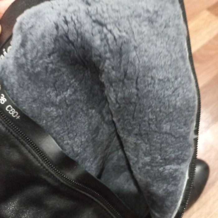 Продам кожаные зимние сапоги