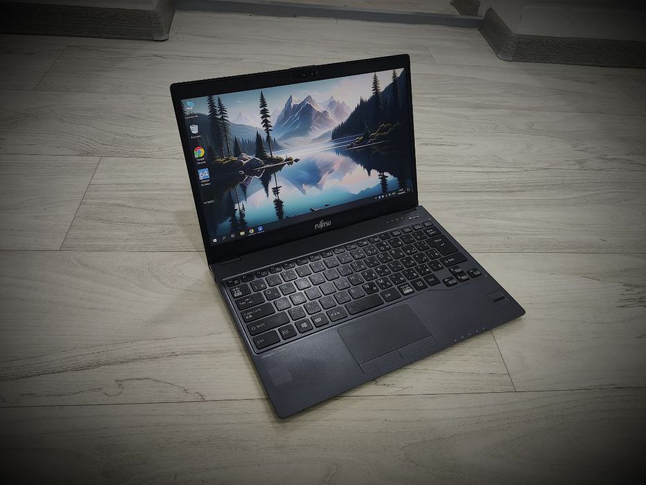 Ноутбук Fujitsu Lifebook U937