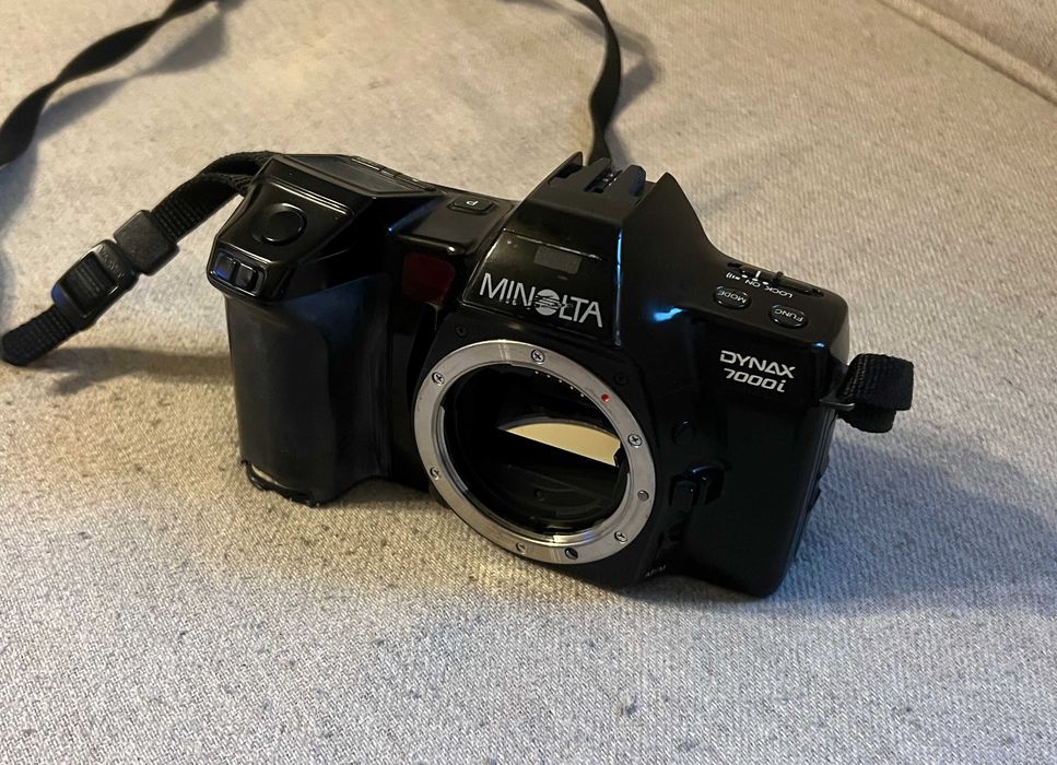 Minolta Dynax 7000i body aparat foto film 35mm montura A