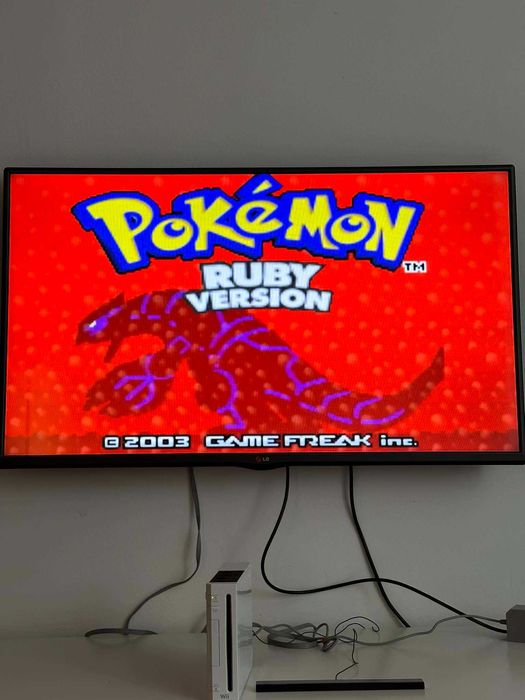 Пълен комплект Nintendo Wii с 3000+ инсталирани игри ПЕРФЕКТНО