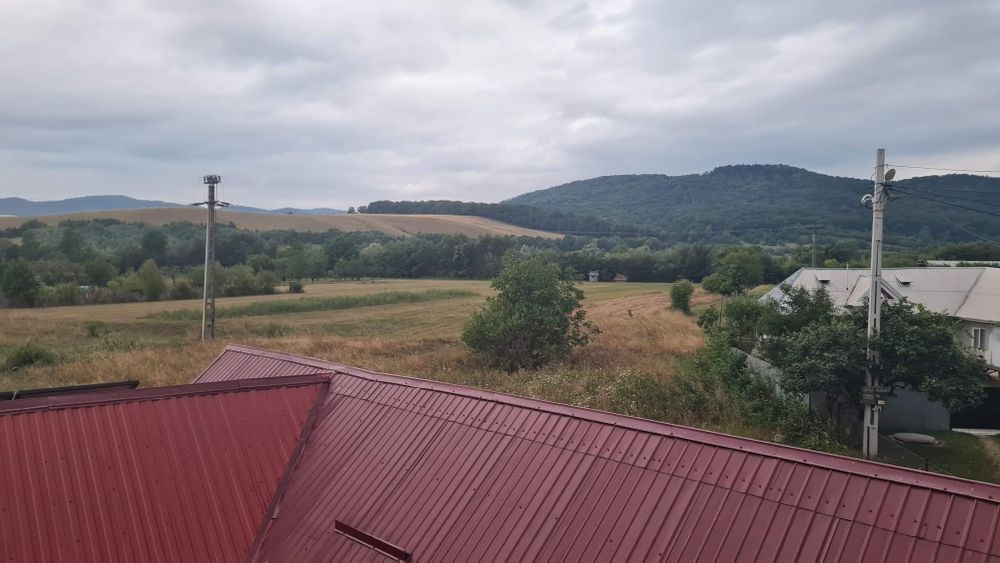 Vând casa noua cu etaj