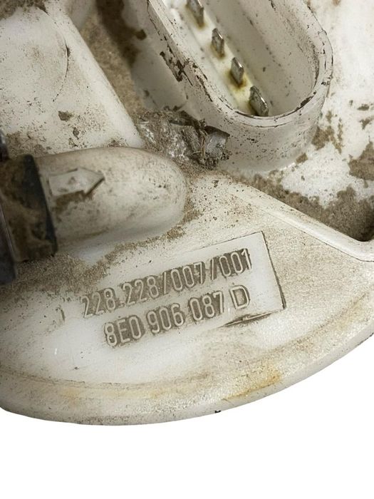 Pompa Combustibil Volkswagen Passat Estate 3B5 1997 - 2001 1.6 Adp, Ahl, Ana, Arm 8E0906087D