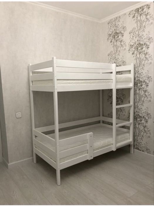 Двухъярусная кровать