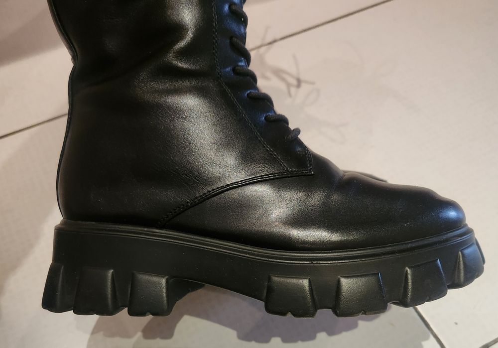 Продам зимние сапоги