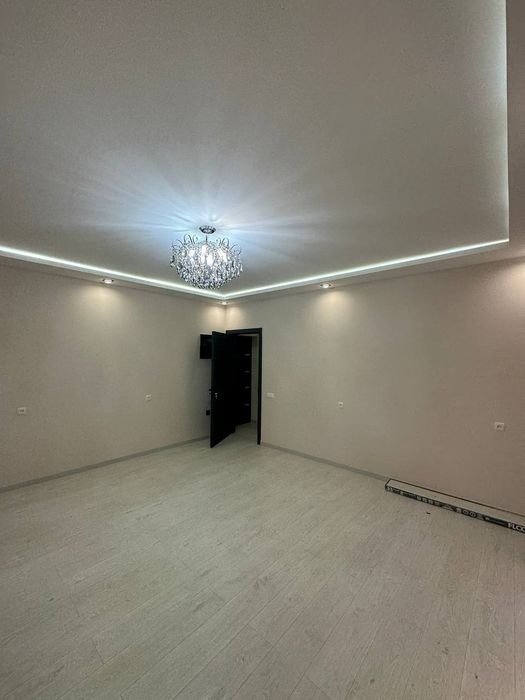 Срочно продается нежилой помещение на кадышва 1в2 комнатная с ремонтом